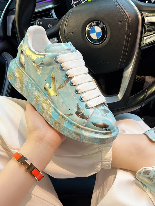 Unisex Graffiti Platform Sneakers – Blue Gold