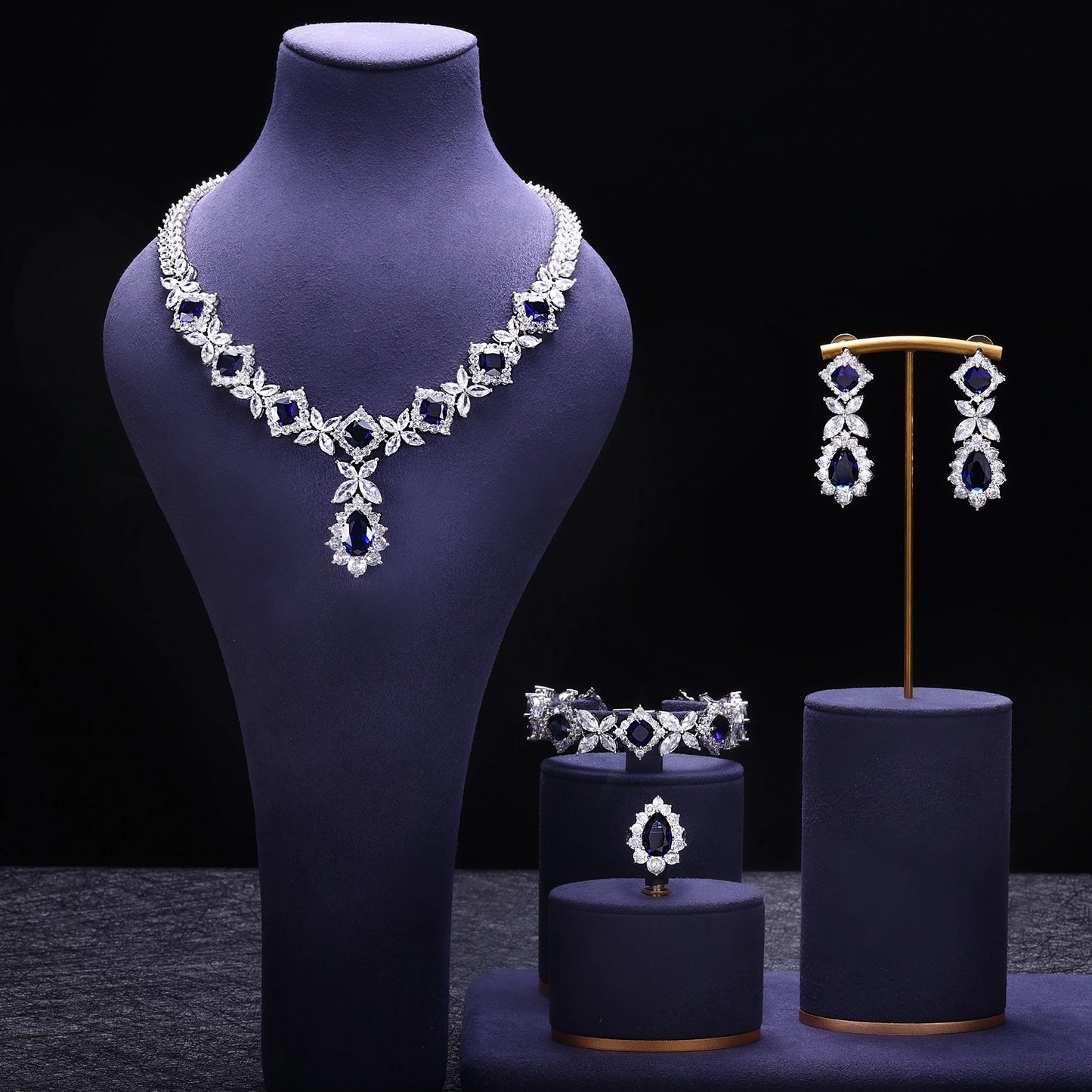 Ingenious Unique Popular Jewelry 4-Piece Bridal Zirconia Women's Party Jewelry Set Dubai Nigeria CZ Crystal Wedding Jewelry Set