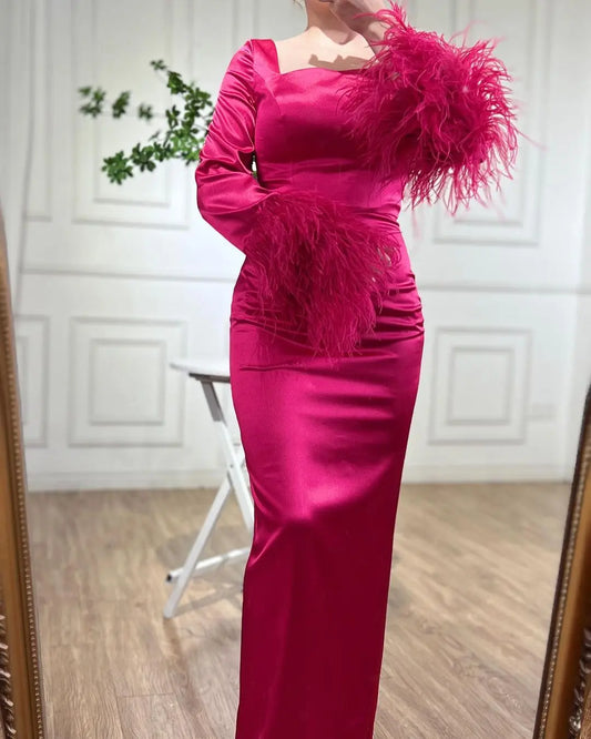 Women’s Feather Long-Sleeve Mermaid Evening Dress