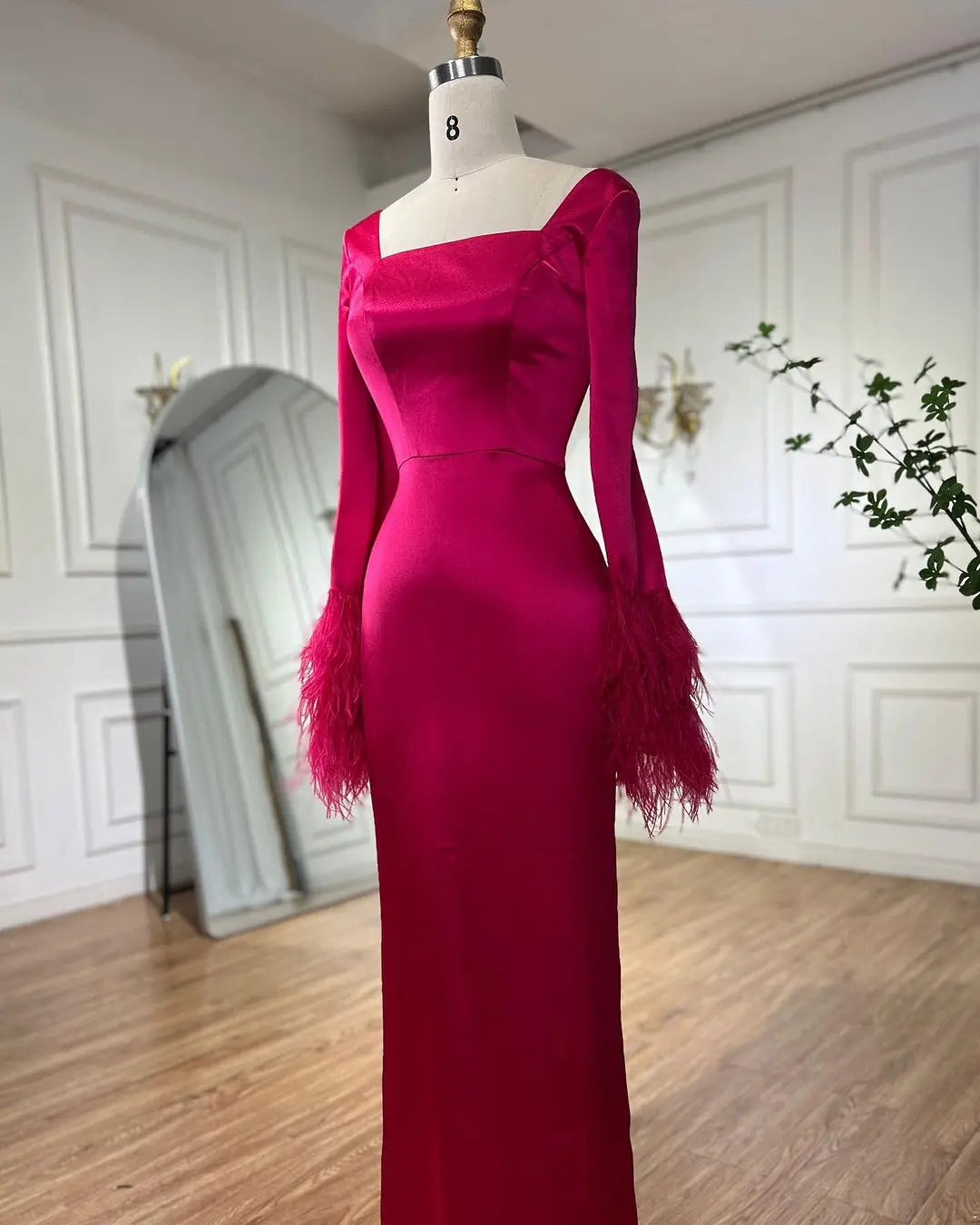 Women’s Feather Long-Sleeve Mermaid Evening Dress