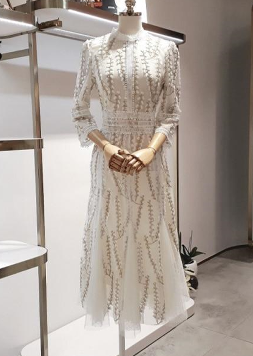 Vogue Flower Embroidery Short Party Dinner Dresses