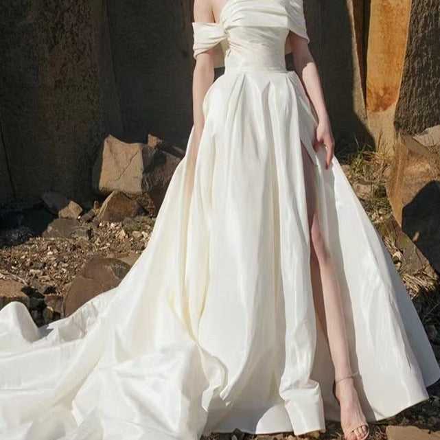 One-shoulder high-length long tail wedding dress