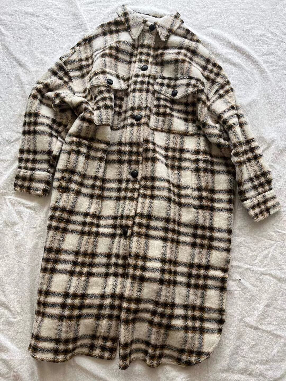 Women midi woolen coat cowhide buttons loose plaid coat