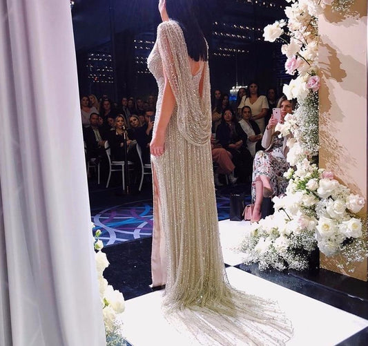 Sexy Champagne V-neck Luxury Evening Dress 2020 Diamond Beading Sleeveless Mermaid Formal Party Gown - LiveTrendsX