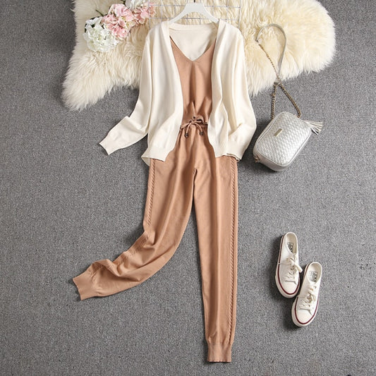 Women Seasonal Stylish Clothes Set