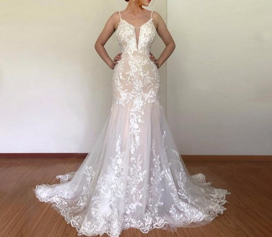 Romantic Lace Mermaid Wedding Dress 2020 Sexy Deep V Neck Lace Applique Beading Sequins Spaghetti Backless Long Bridal Gown - LiveTrendsX