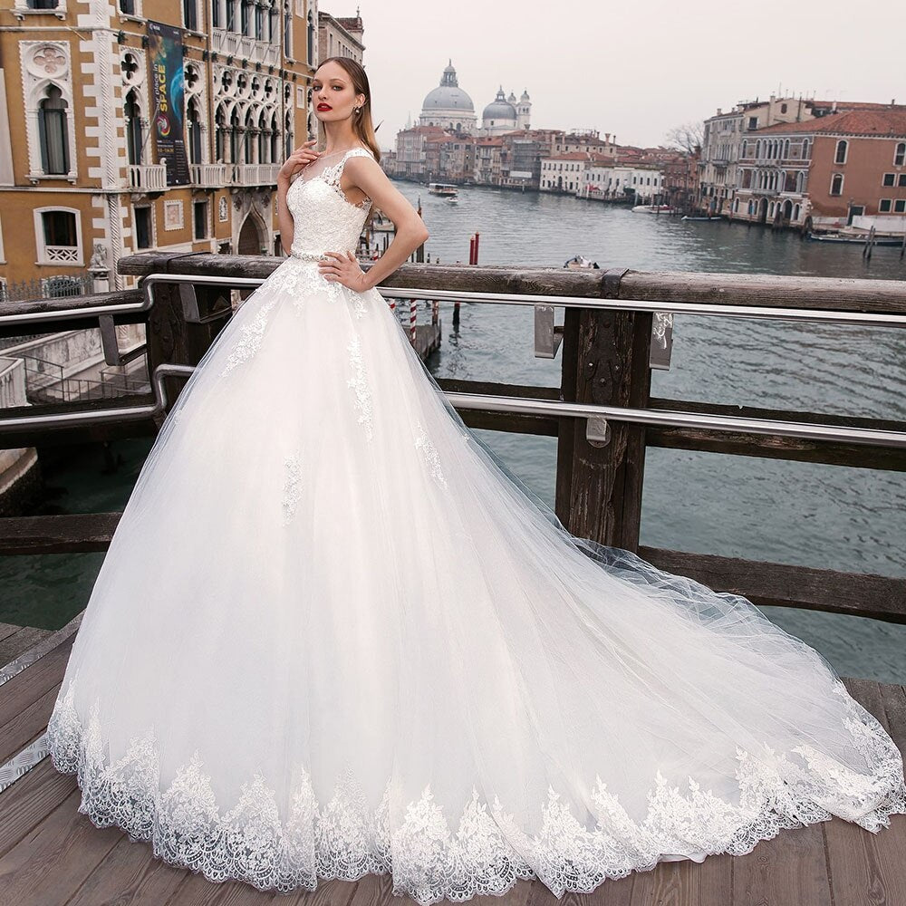 Princess A-line Wedding Dress Plus Size LiveTrendsX Princess A-line Wedding Dress Plus Size LiveTrendsX
