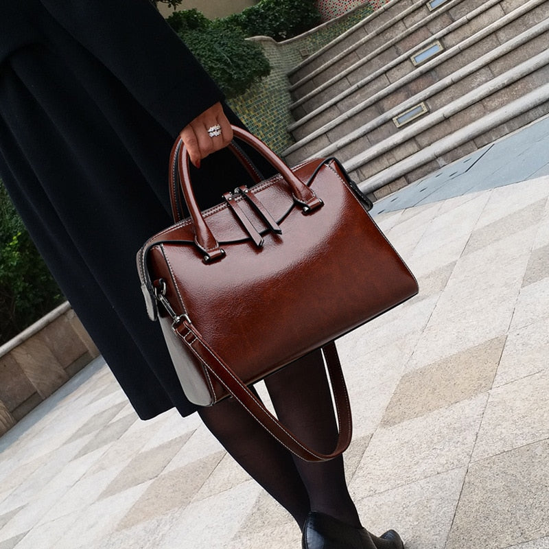 レディース 大容量 ポータブル メッセンジャー ショルダーバッグ