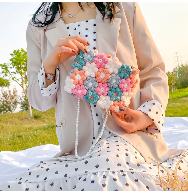 Hand woven woolen bag with puff flowers - LiveTrendsX