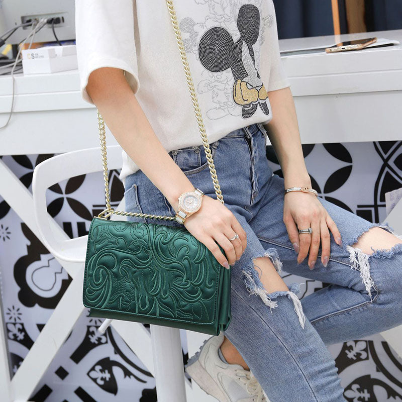 Female Chain Clutch Fashion Handbag