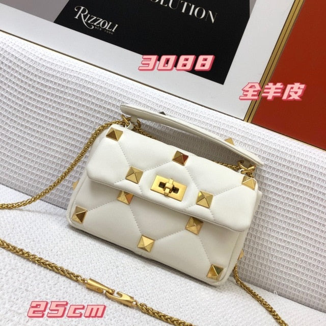 large diamond lock shoulder bag