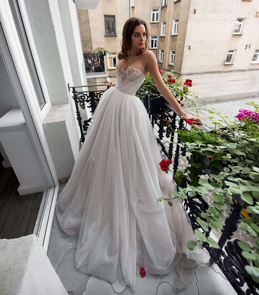 Delicate Haute Couture Vintage Wedding Dresses Crystals