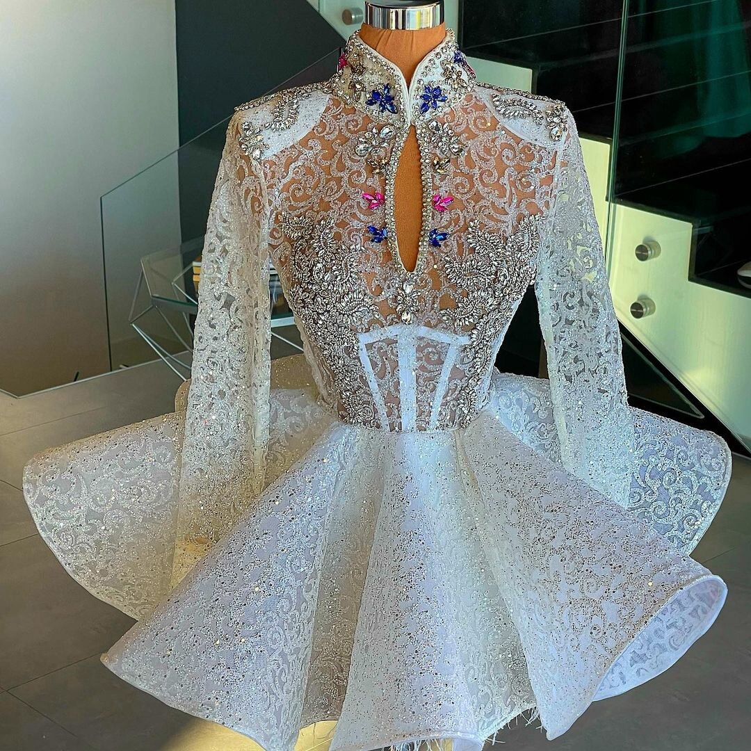 キラキラの高級ショートプロムドレス 長袖