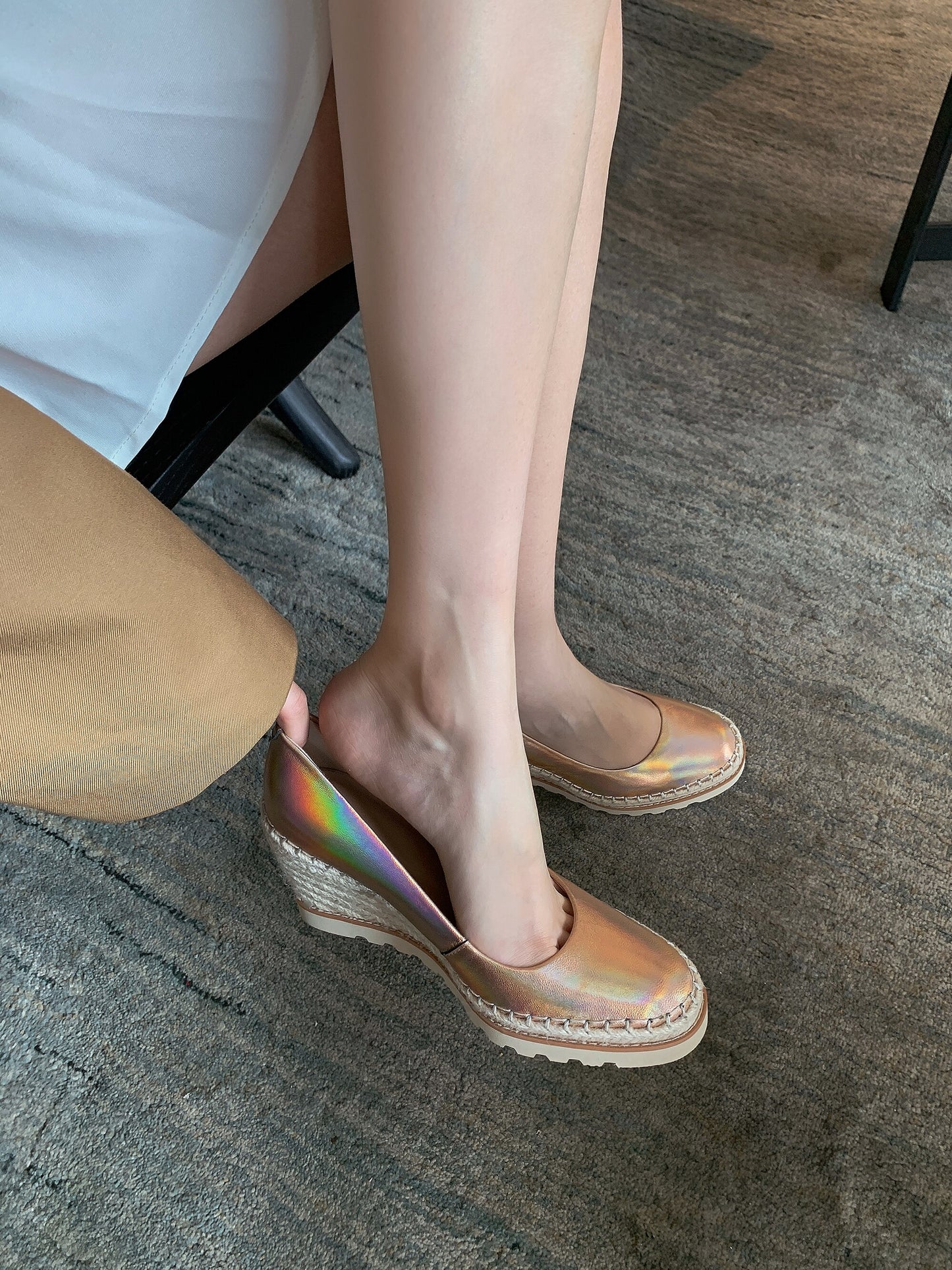 オフィスレディの簡潔な快適な靴