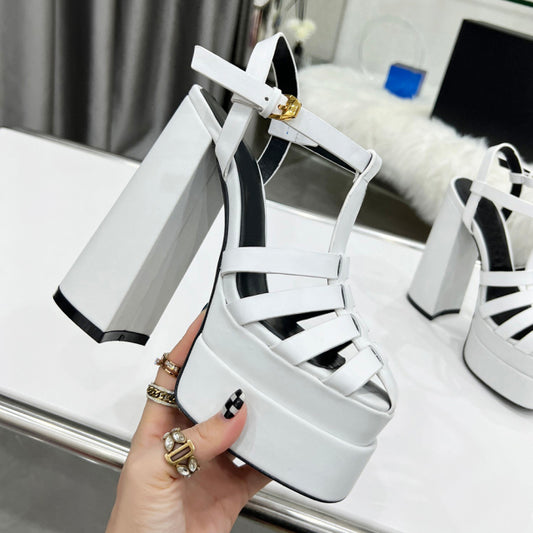 レディカウレザーサンダル