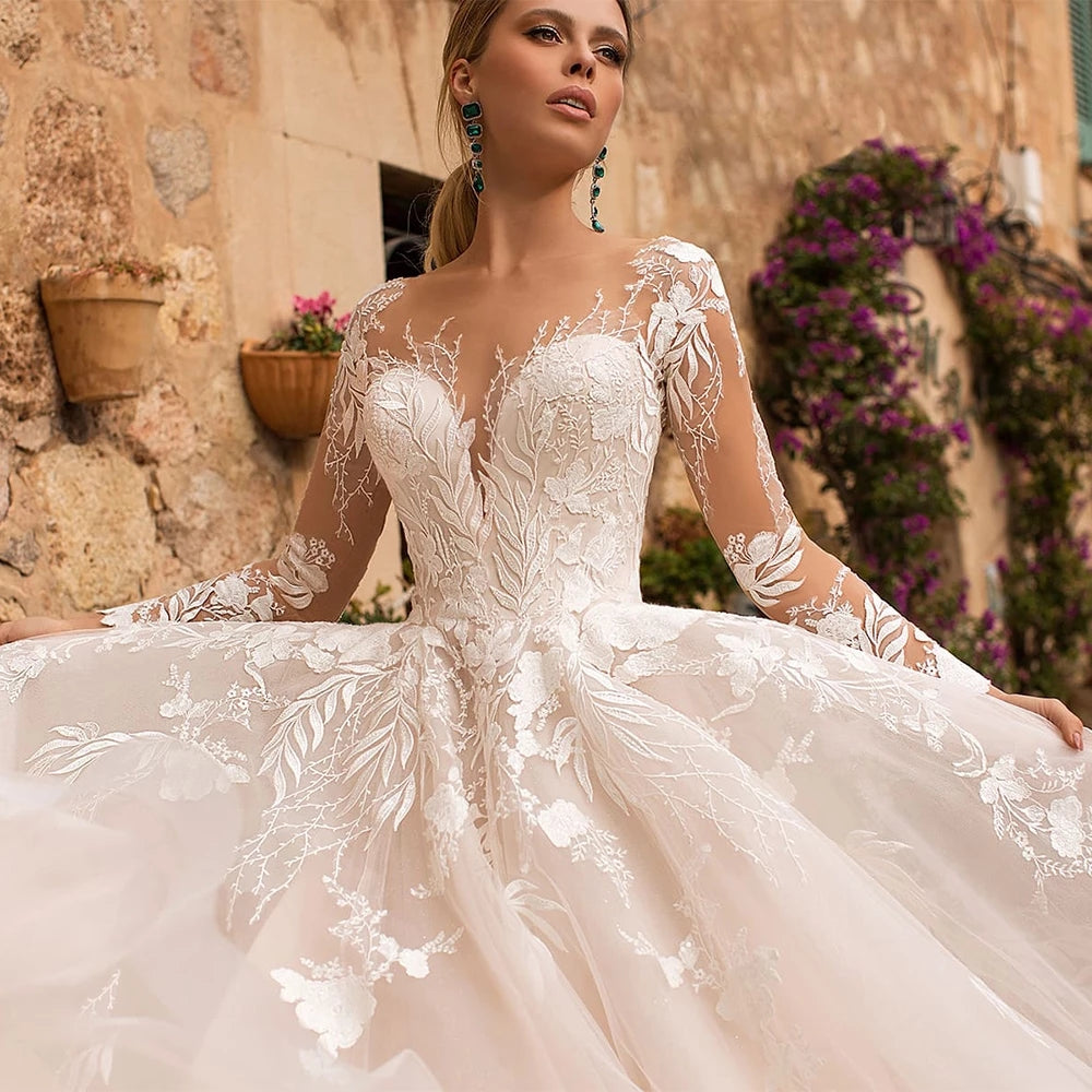 Temperament Personalized V-Neck Lace Applique Wedding Dress