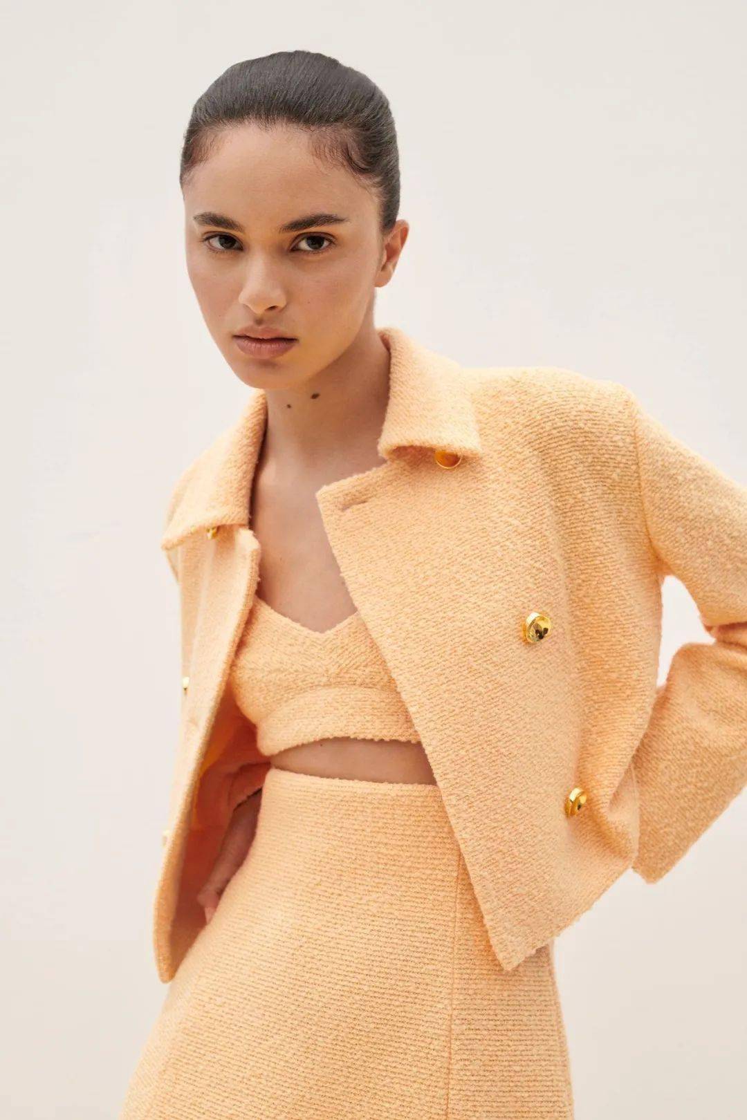 Top 10 popular colors for autumn and winter 2022 - LiveTrendsX