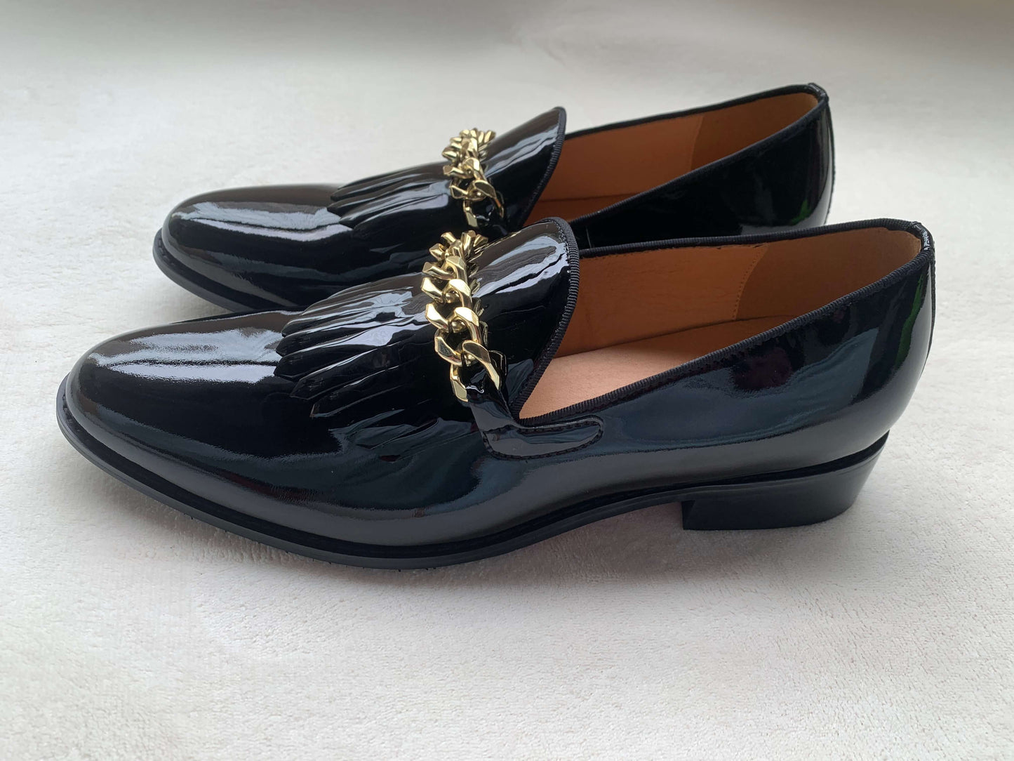 Men Patent leather Shoes metal chain Loafers