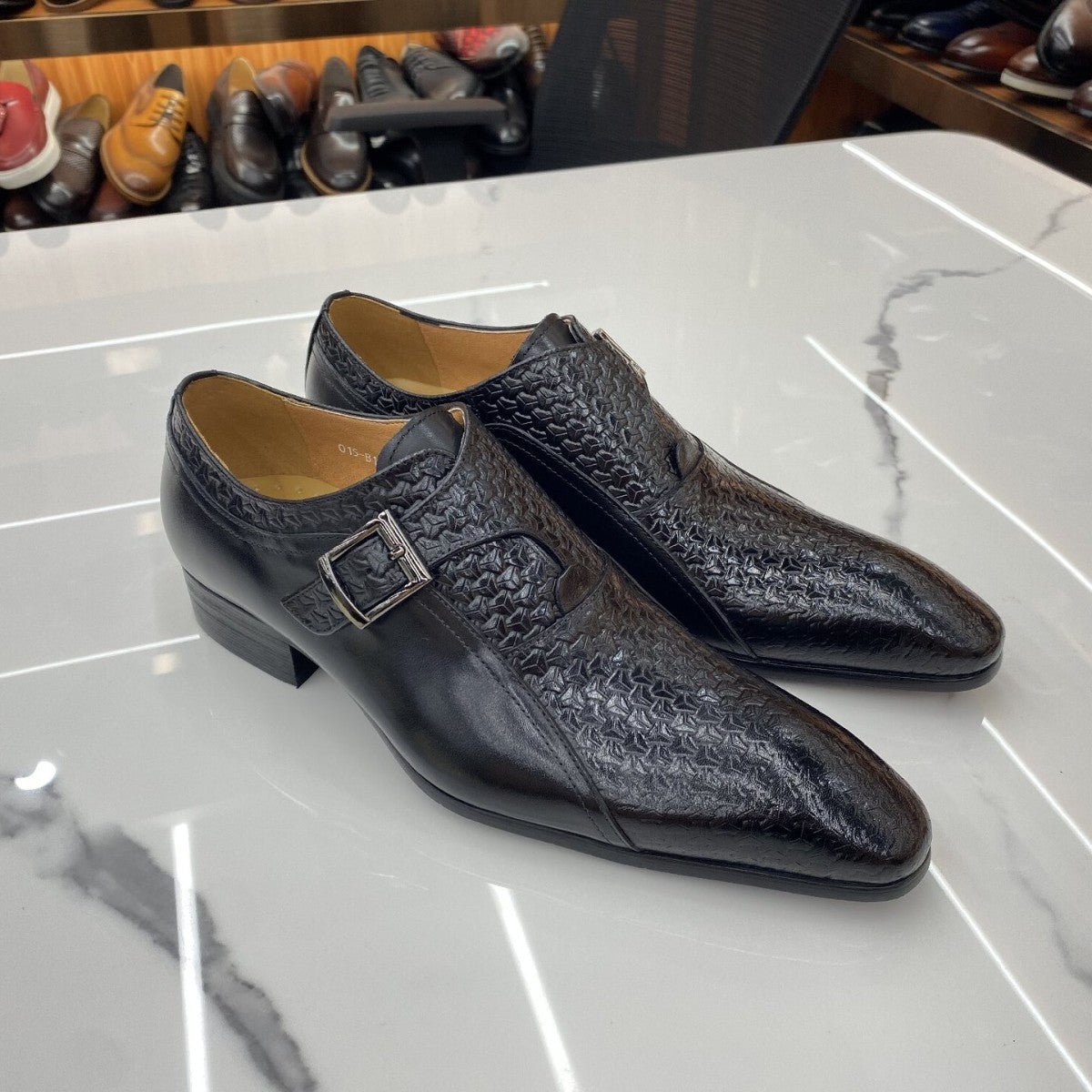 Men's shoes business casual leather shoes cowhide leather pointed shoes trend
