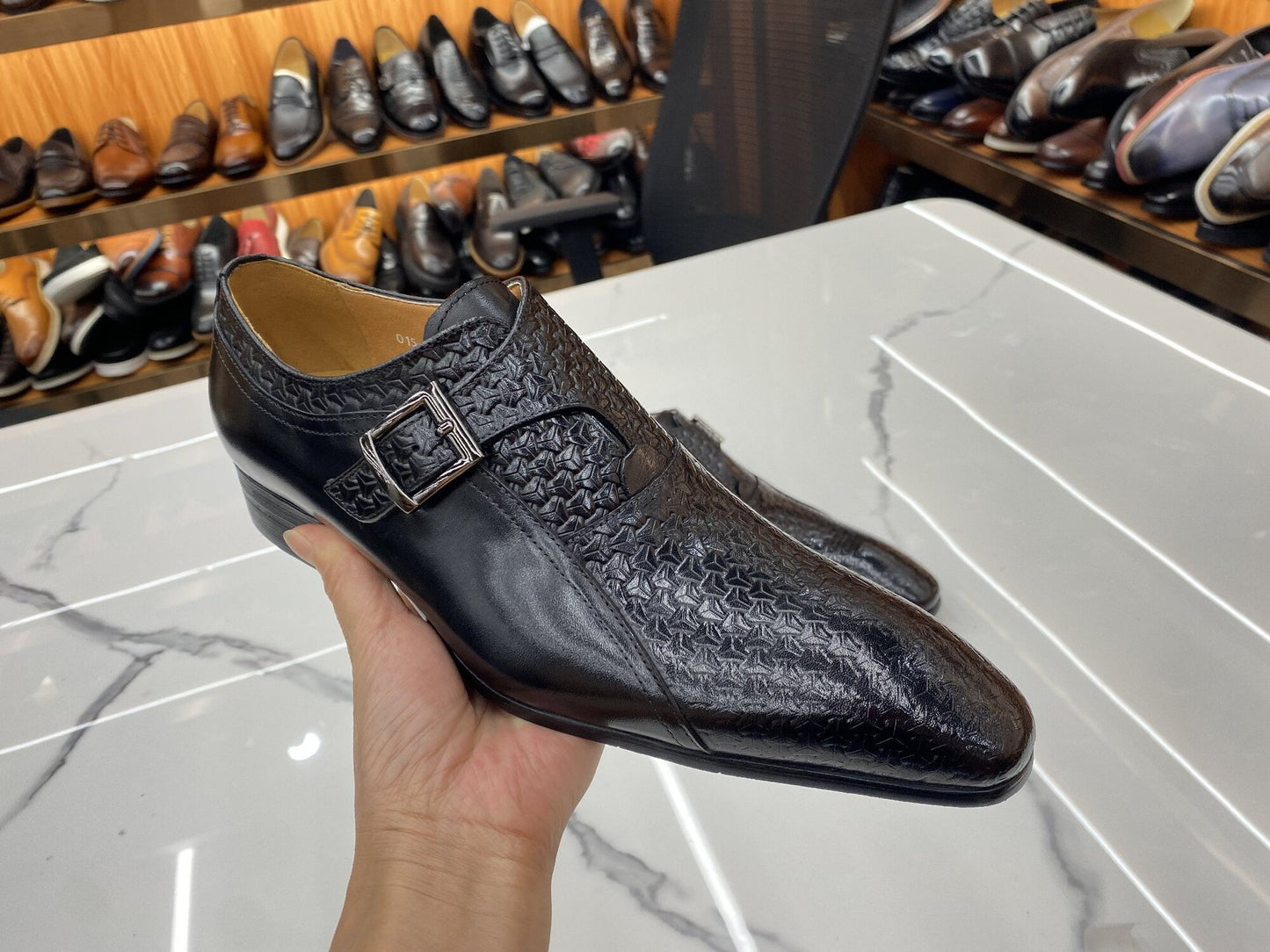 Men's shoes business casual leather shoes cowhide leather pointed shoes trend