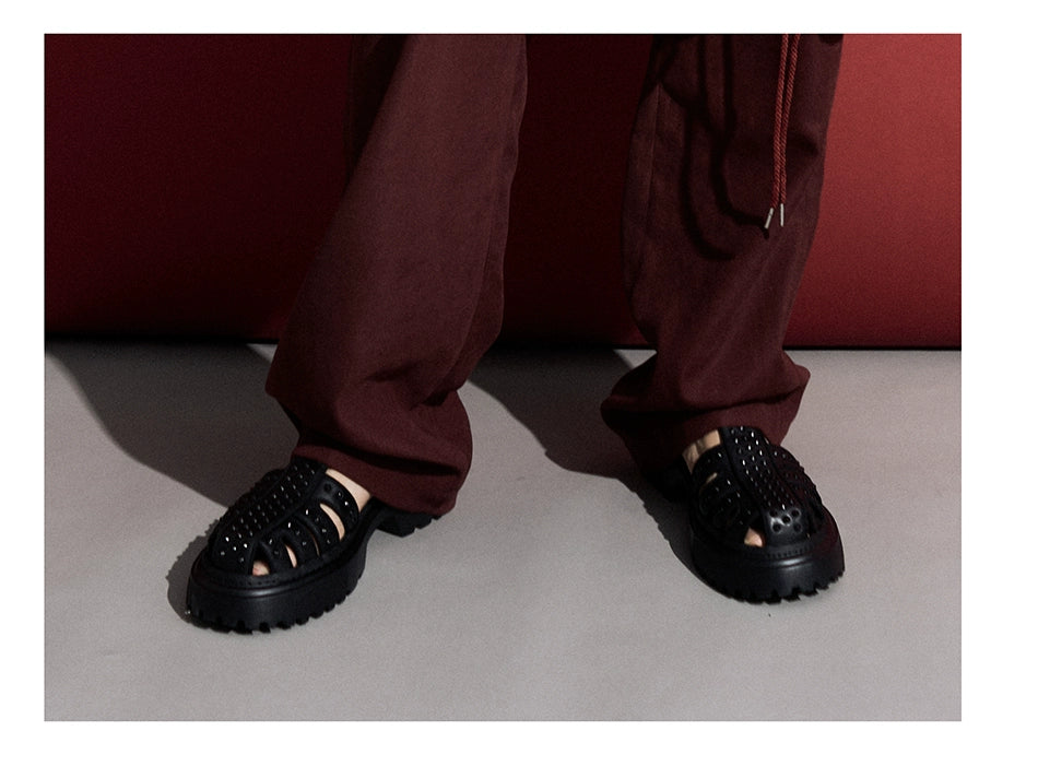 Rivet sandals men's thick soles increase height leisure beach Roman baotou hollow leather sandals