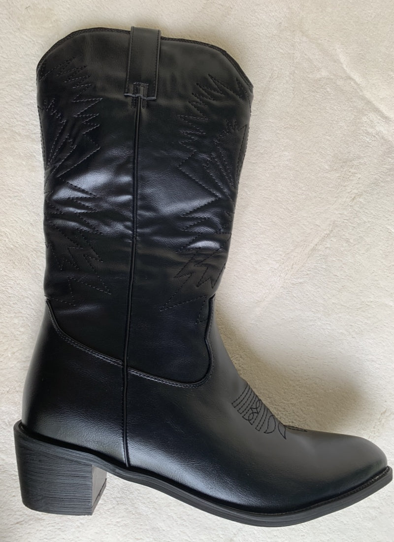 Pointed Toe Knee High Ladies Leather Motorcycle Boots