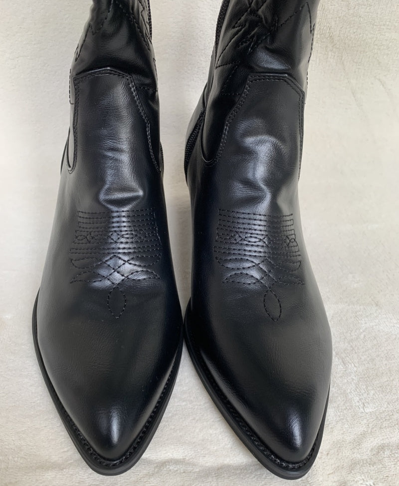 Pointed Toe Knee High Ladies Leather Motorcycle Boots