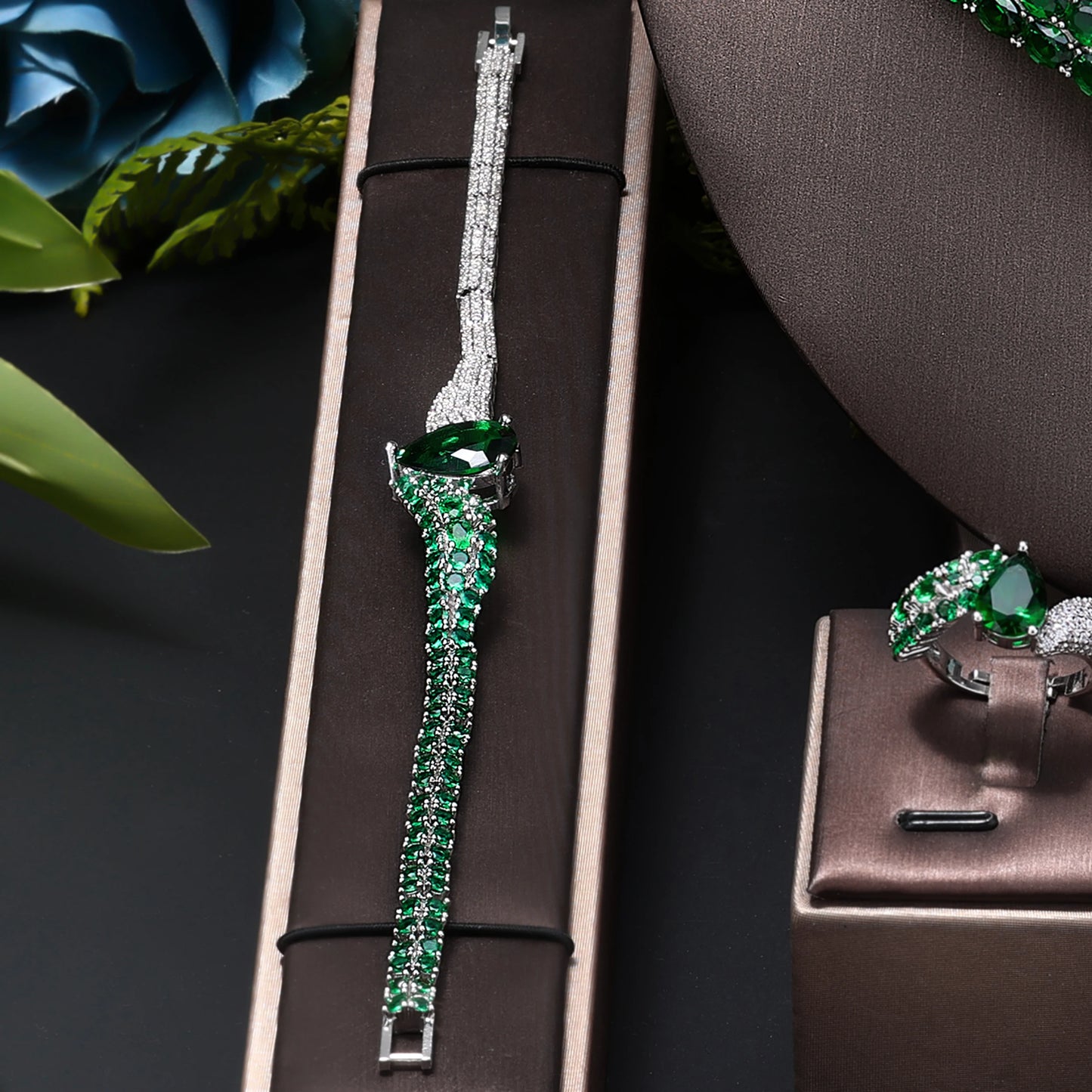 Top 4 Wedding Bride Jewelry Set Water Drop Shape Jewelry Set for Women's Wedding Accessories Necklace and Earring Set