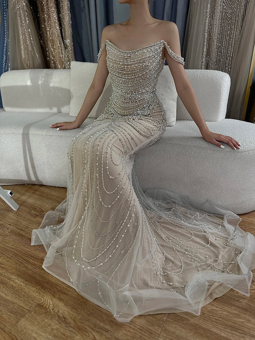 Elegant Strapless Beaded Mermaid Evening Dress – Floor-Length Tulle Gown
