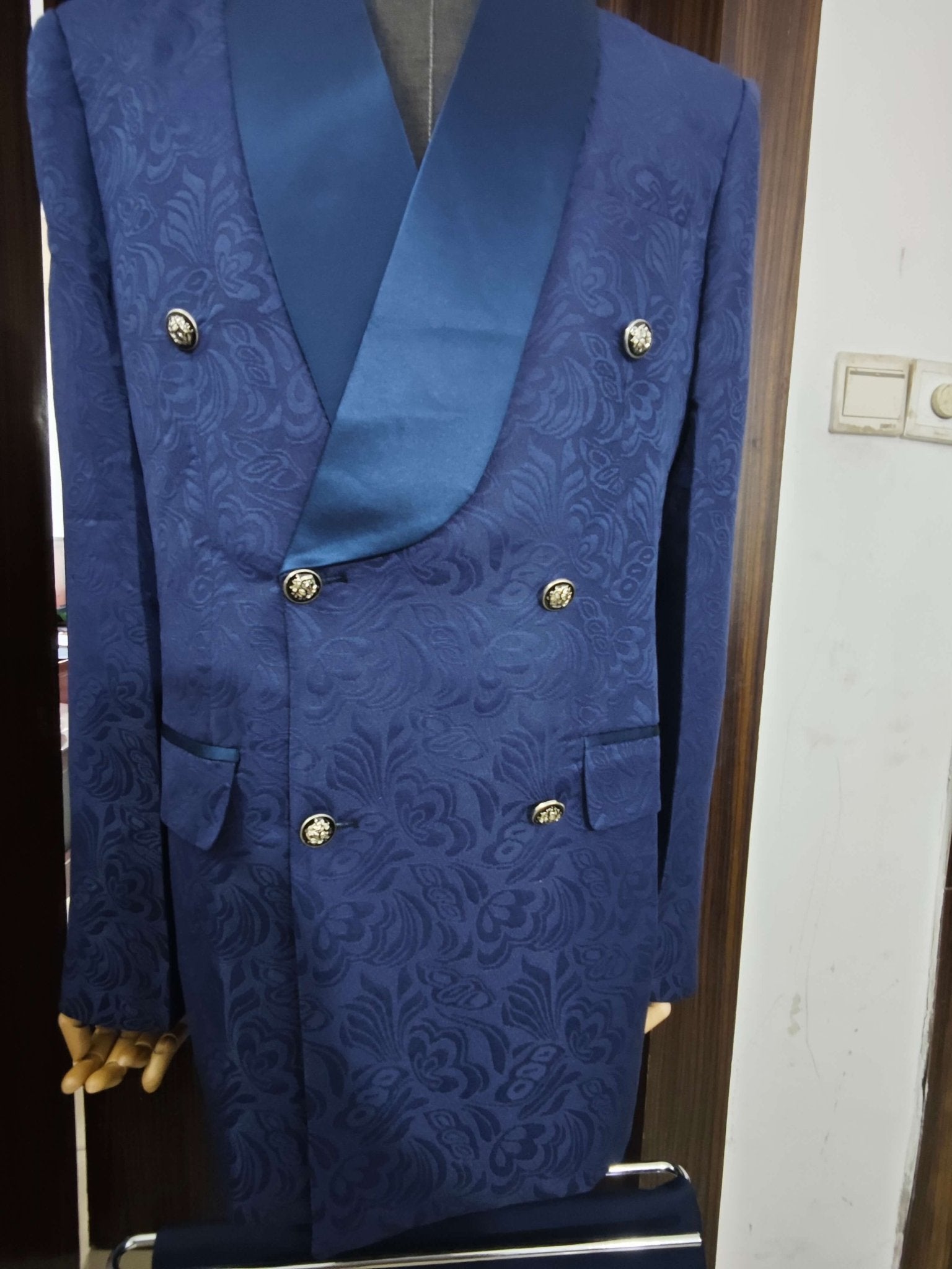 Floral Jacquard Men Suits Slim Fit with Double Breasted - LiveTrendsX