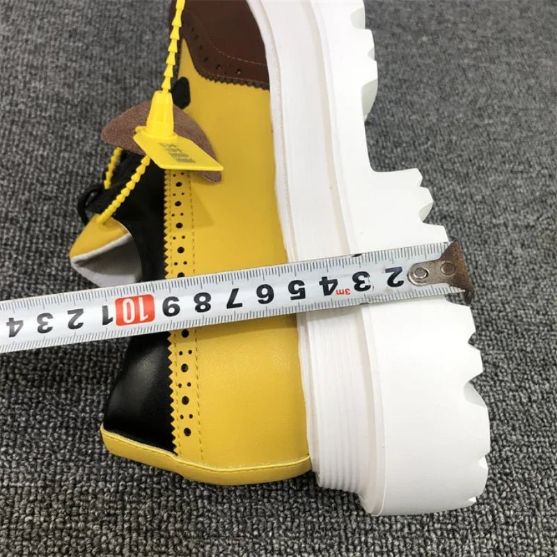 Men Brogue Shoes Thick Sole Heightening Casual Leather Shoes - LiveTrendsX