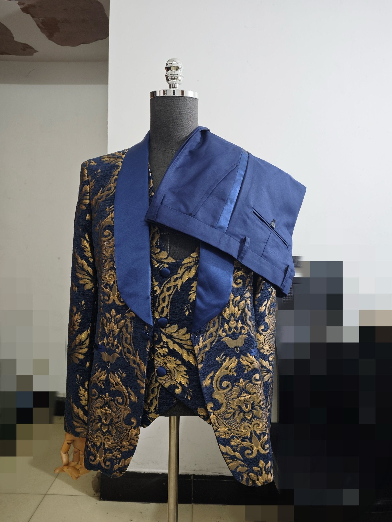Navy Blue Floral Jacquard Prom Men Suits for Wedding - LiveTrendsX