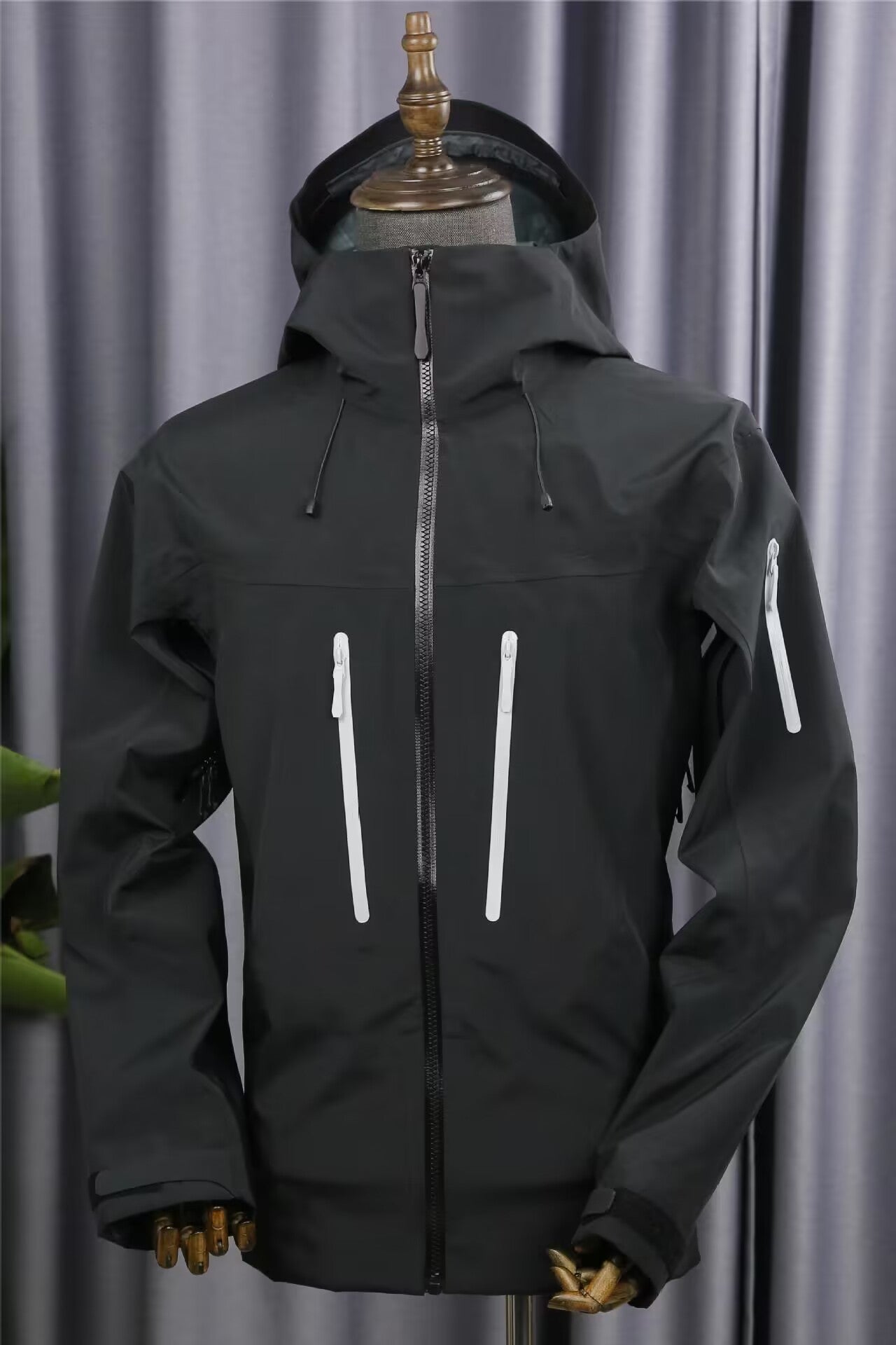 Ultimate Performance 3 - Layer Sealed Hardshell - LiveTrendsX