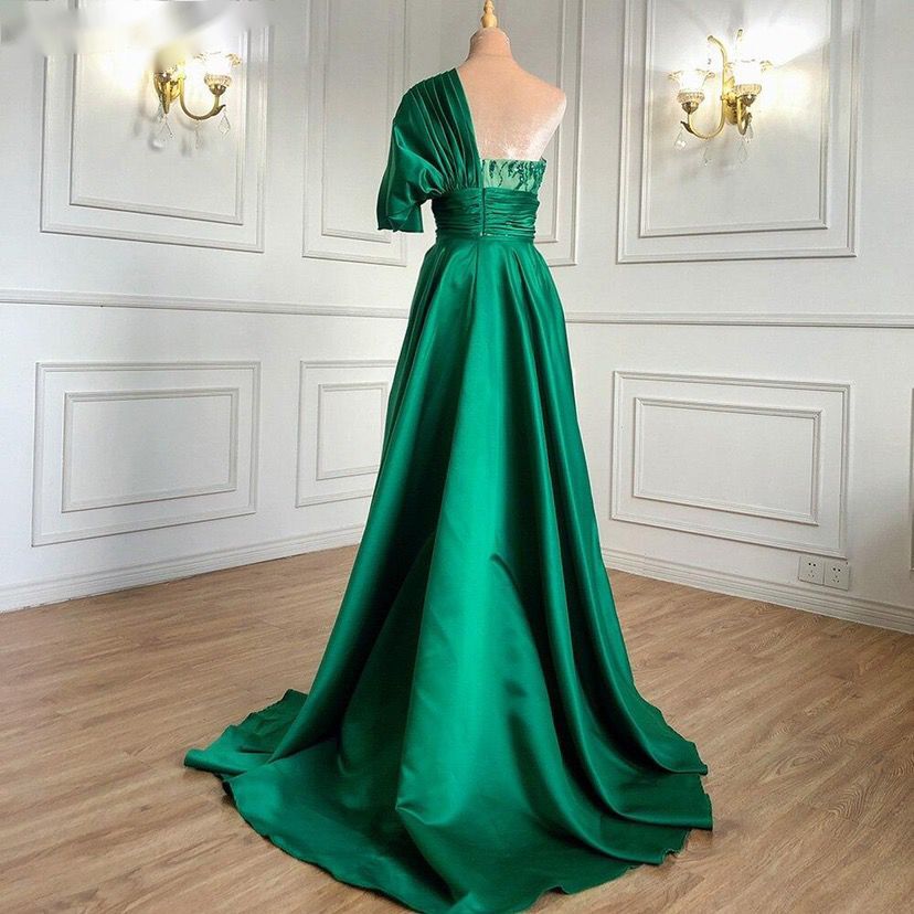 Green Mermaid With Train Evening Dresses Gowns Luxury Beading