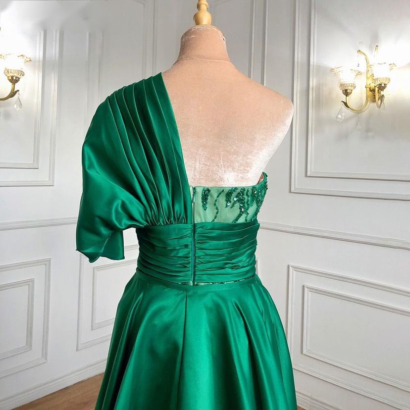 Green Mermaid With Train Evening Dresses Gowns Luxury Beading