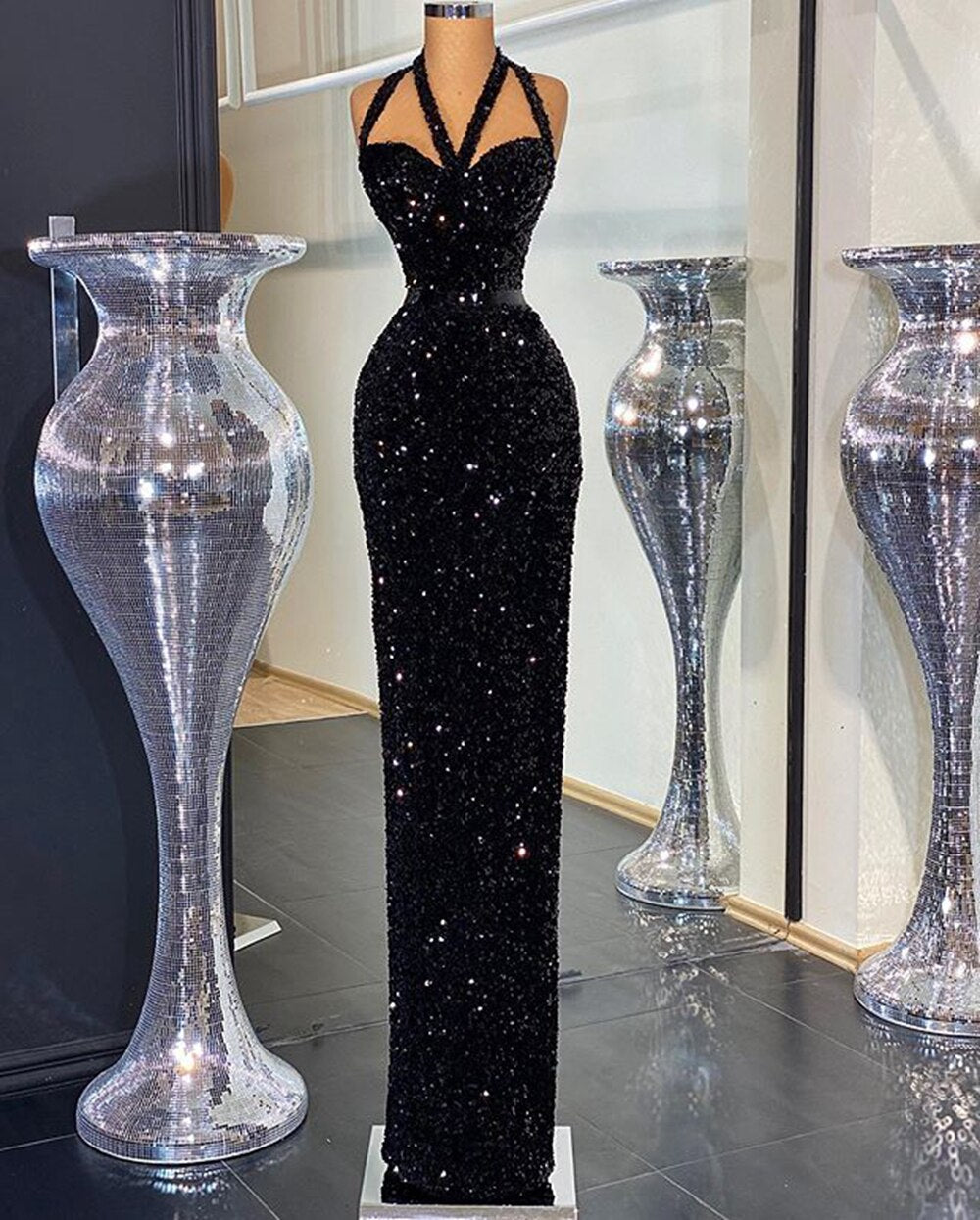 Skinny Sweetheart Black Sequined African Girl Prom Gala Gowns