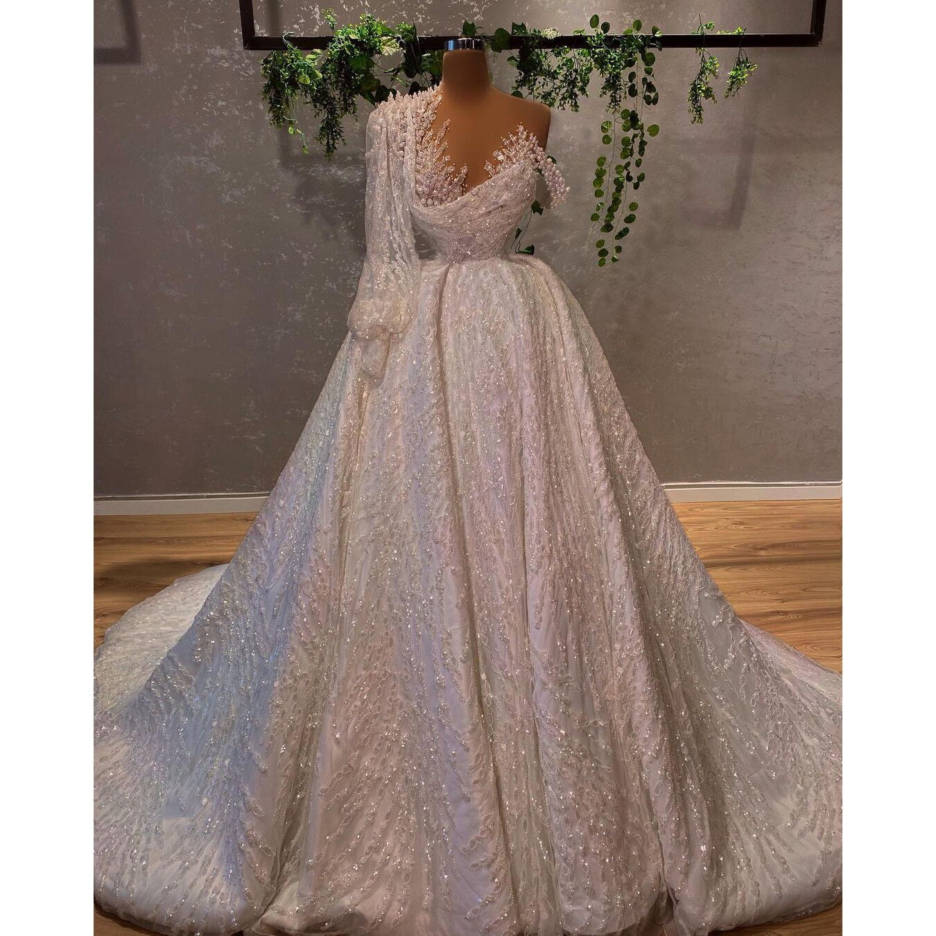 Beading Lace Sequins Sparkly Women Ball Gown Wedding Bridal Gowns