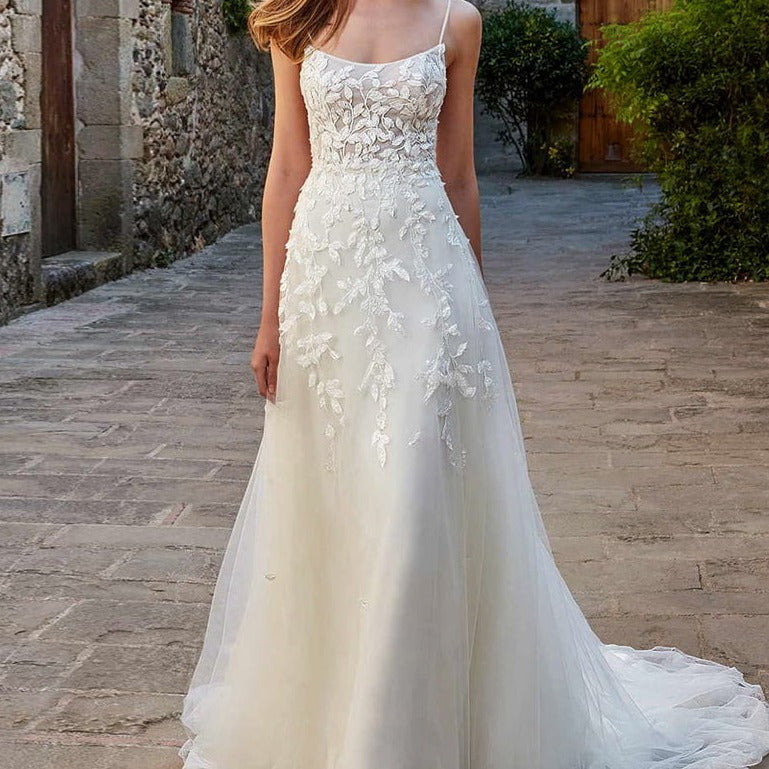 Sling lace slim wedding dress with backless tail