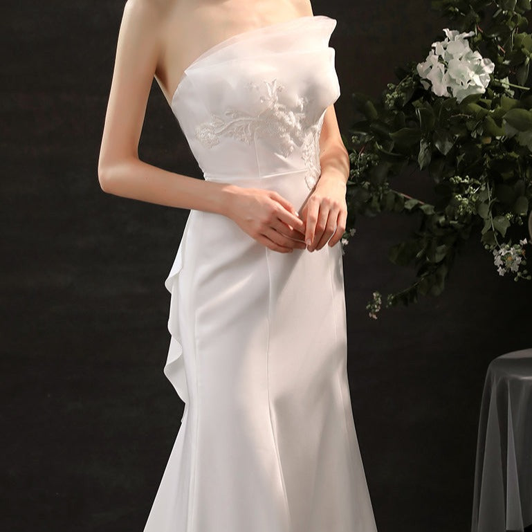 Satin hand-beaded white wedding dress with waist