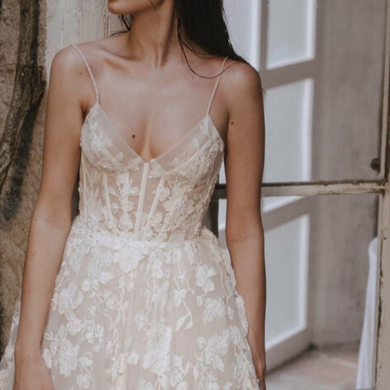 Sling Embroidered Lace French Trail Wedding Dress
