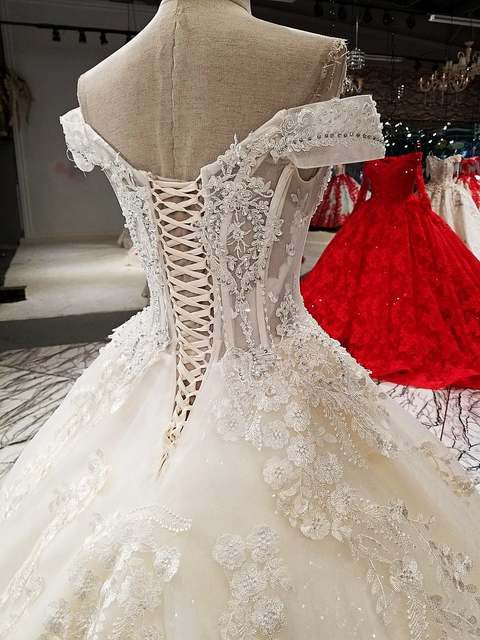 ball gown wedding dresses off shoulder sweetheart  lace up wedding dress with long train from china 100% real as photos - LiveTrendsX