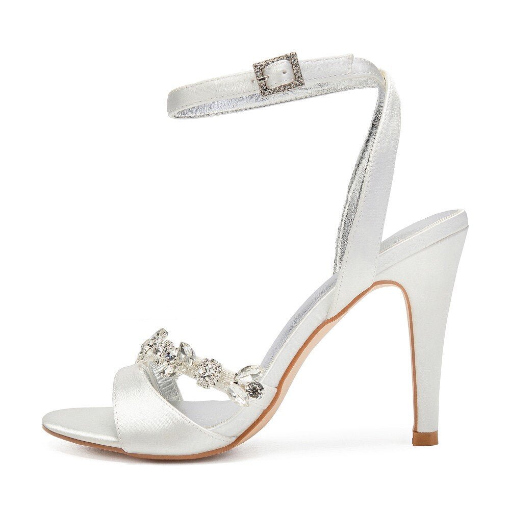 Bridal wedding pumps with rhinestone crystal chain toe - LiveTrendsX