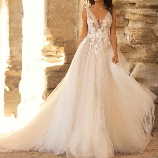 Deep V Neck Elegant Lace Small Tail French Wedding Dress - LiveTrendsX