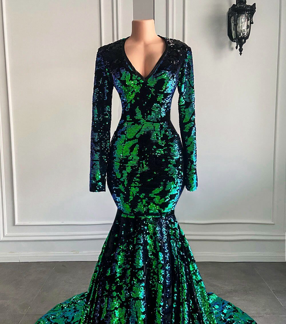 Mermaid Long Sleeve V - neck Sparkly Black and Green Prom Gowns - LiveTrendsX