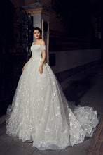 Load image into Gallery viewer, vintage wedding dress  ball gown princess off the shoulder lace up ruffles marriage dress vestido noiva - LiveTrendsX
