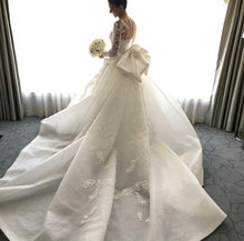 Load image into Gallery viewer, Eslieb Vintage High-end Custom made Wedding Dress  Mermaid Wedding Dresses Detachable Train Lace Wedding Gown - LiveTrendsX

