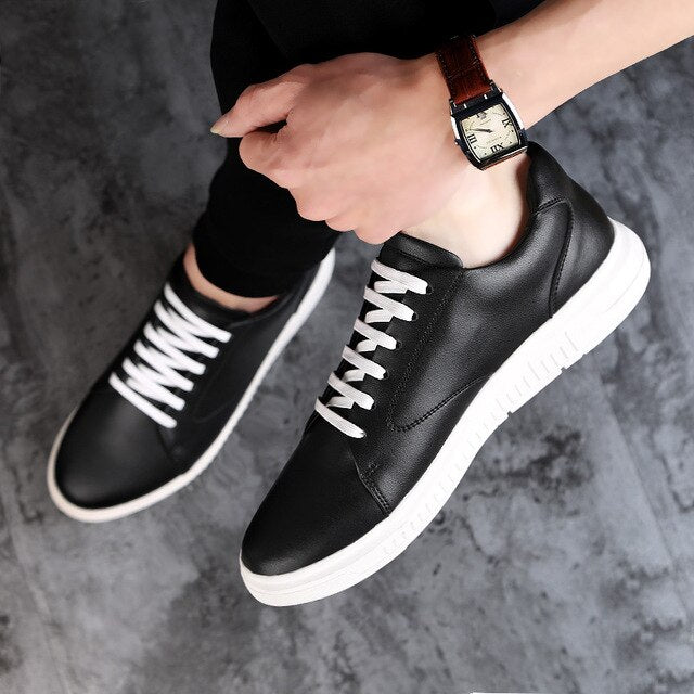 Fashion Brand Casual Men genuine Leather Shoes outdoor lace up Male Casual Shoes Breathable Sneakers Mens Moccasins black White - LiveTrendsX