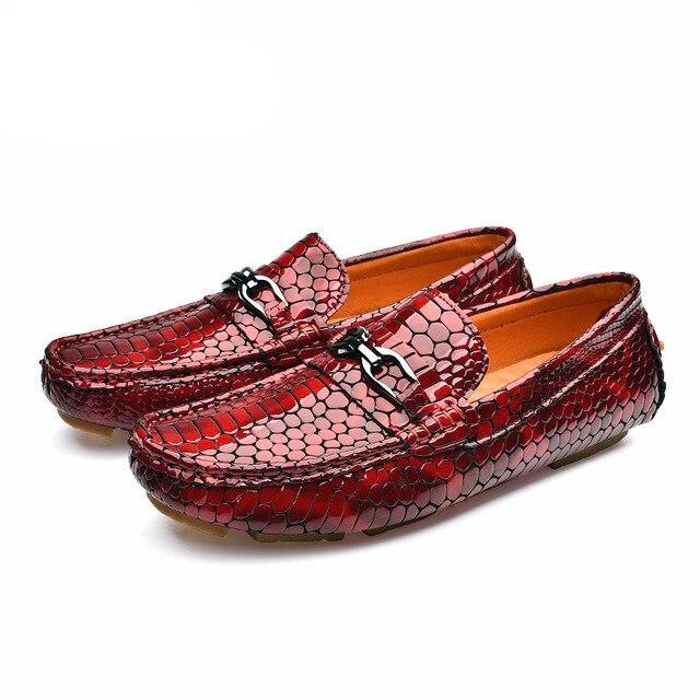 Luxury Crocodile Pattern Men Loafers Handmade Genuine Leather Shoes Red Flats Gommino Slip On Driving Shoes Mocasines - LiveTrendsX
