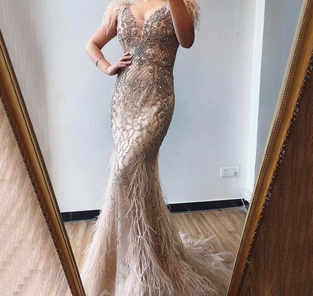 Champagne Luxury V-Neck Sexy Mermaid Evening Dresses 2020 Diamond Feathers Sleeveless Formal Dress - LiveTrendsX