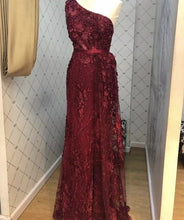 Load image into Gallery viewer, Wine Red Handmade Flowers Pearls Evening Dresses One-Shoulder Sexy Luxury Evening Gowns 2020 - LiveTrendsX
